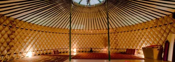 yurt_internal_latticework-560x200.jpg